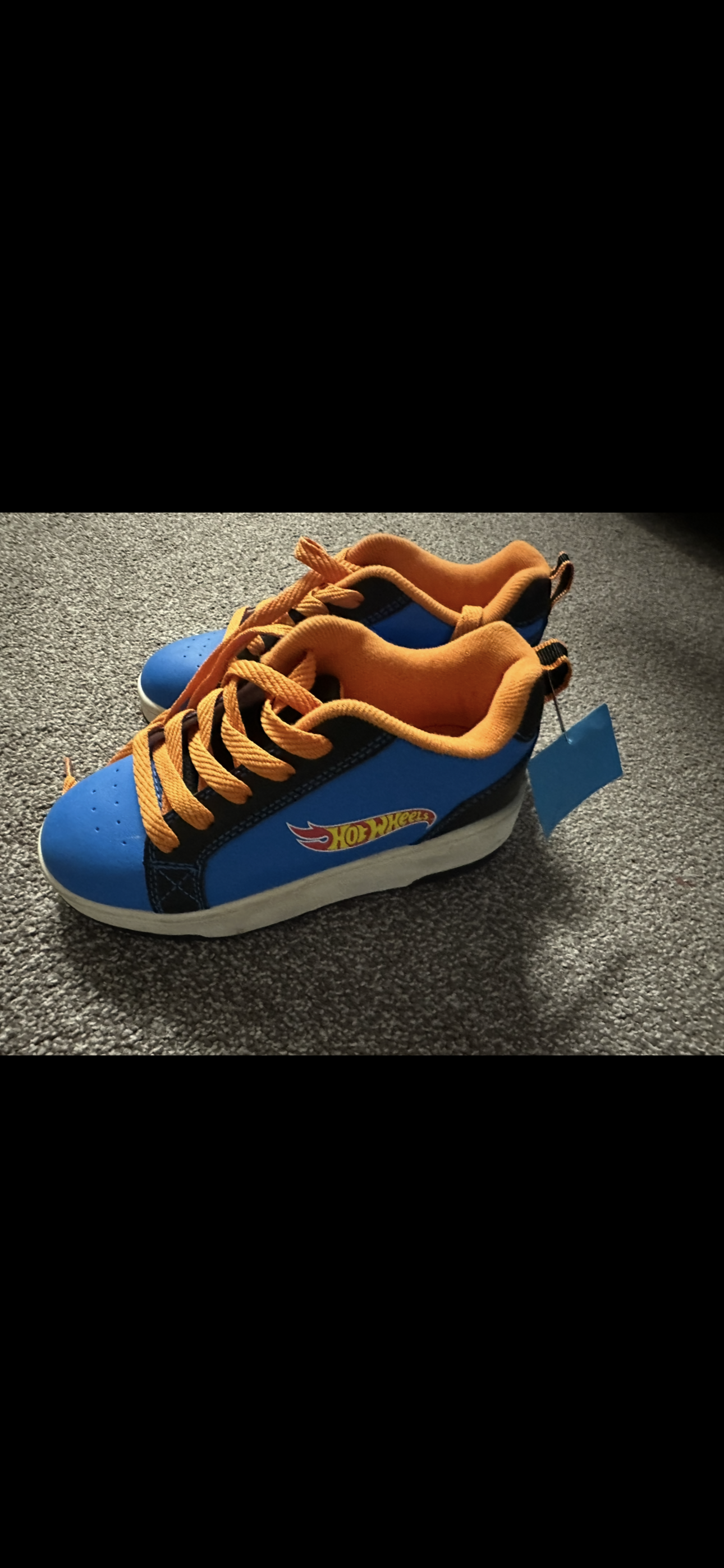 Hot Wheels Skate Shoes (Kids) size 2