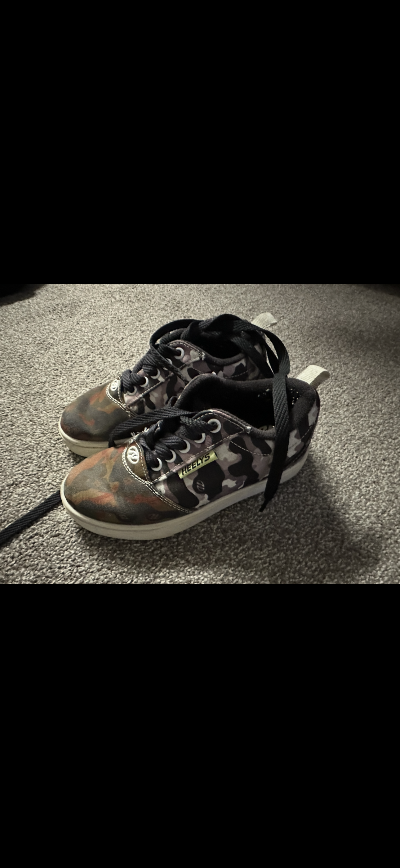 Heelys Skate Shoes (Kids) size 12