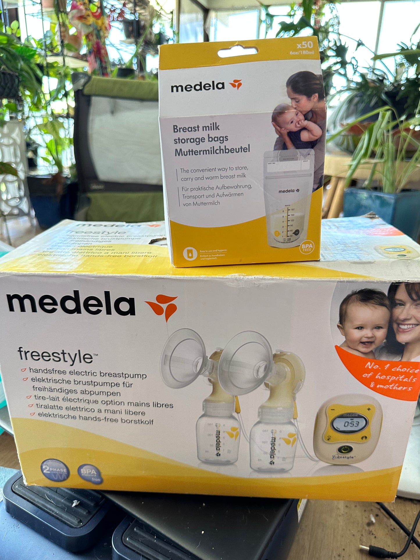 Medela pump plus extras