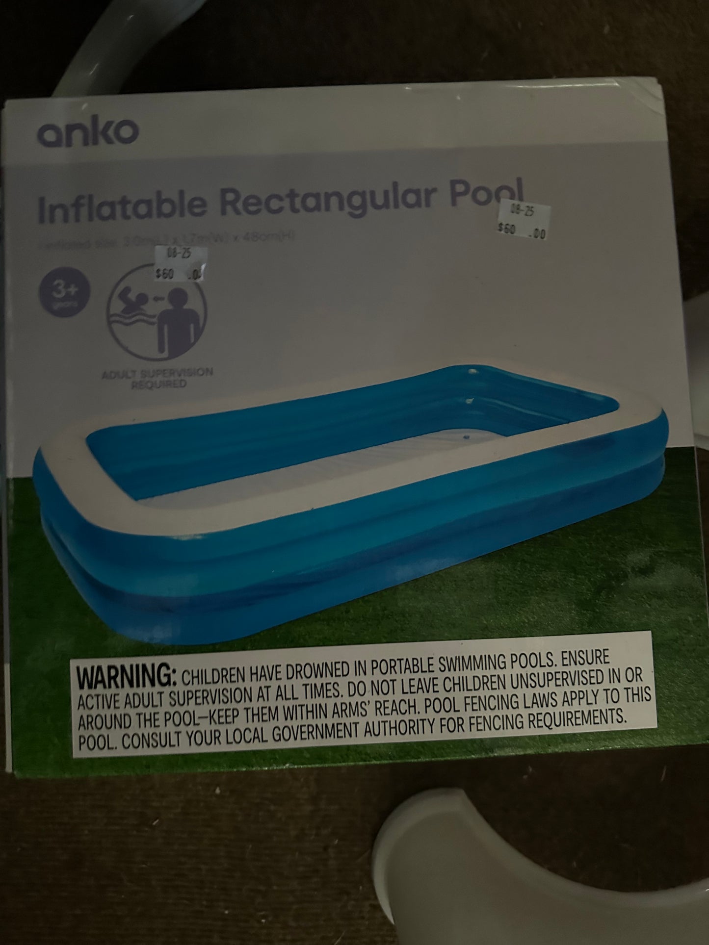 Kids pool brand new