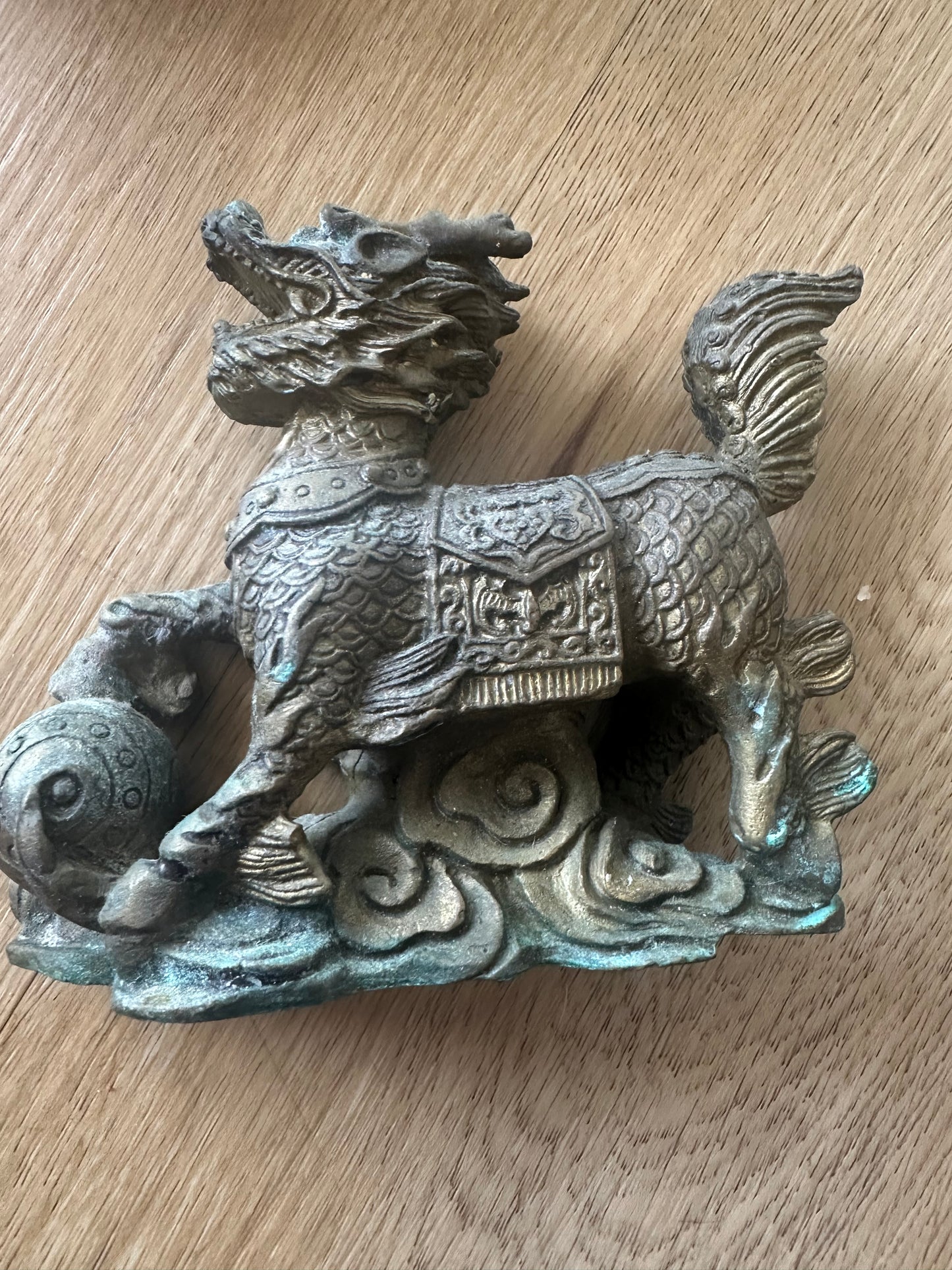 Vintage Brass Foo Dogs – Authentic Chinese Collectible Pair (Circa 1900s)