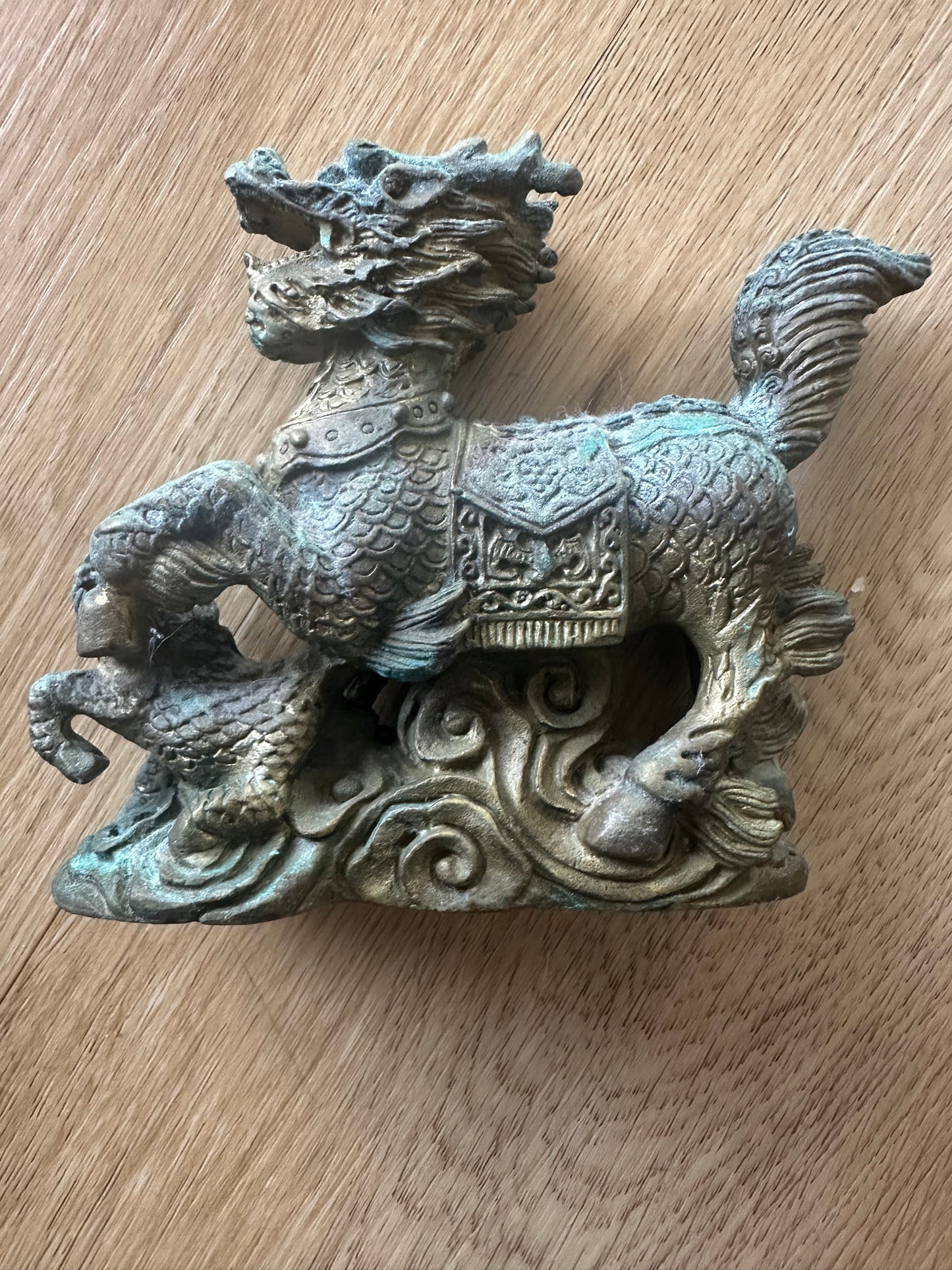 Vintage Brass Foo Dogs – Authentic Chinese Collectible Pair (Circa 1900s)