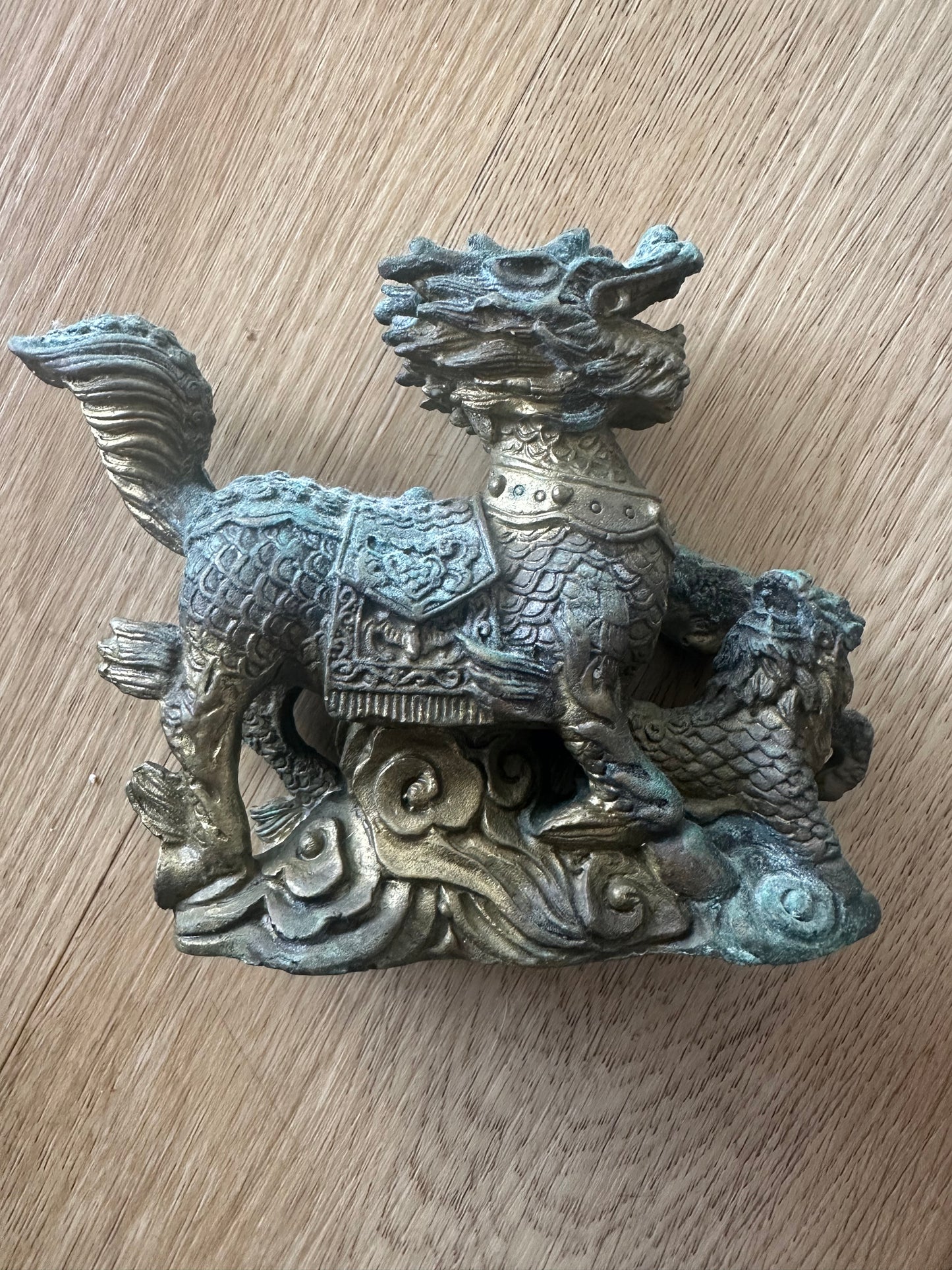 Vintage Brass Foo Dogs – Authentic Chinese Collectible Pair (Circa 1900s)