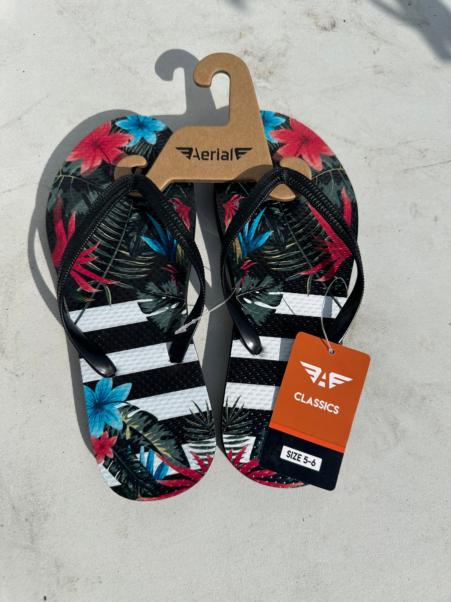 Aeriel double plugger thongs