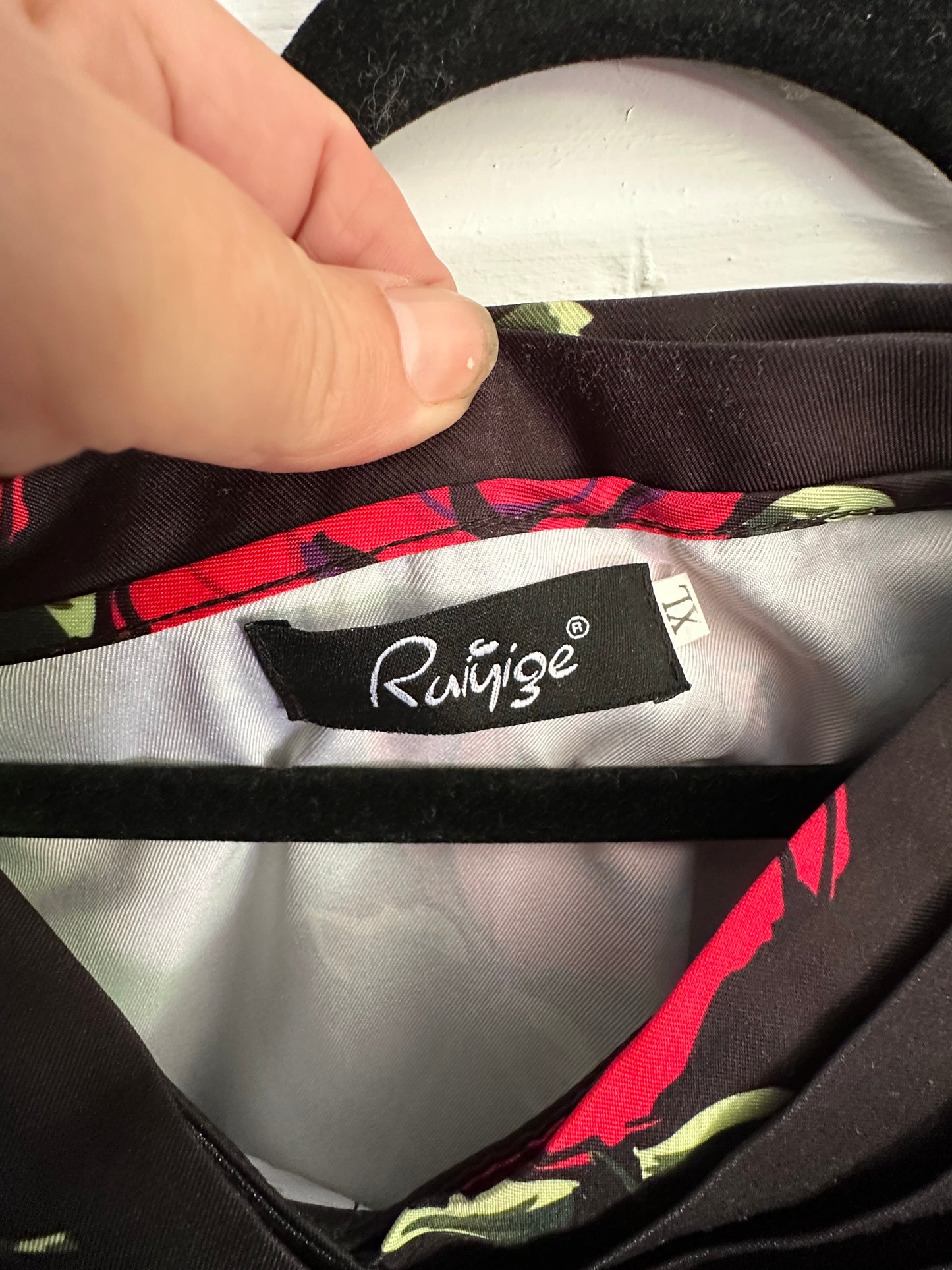 Dress ruliage size xl in like new condition