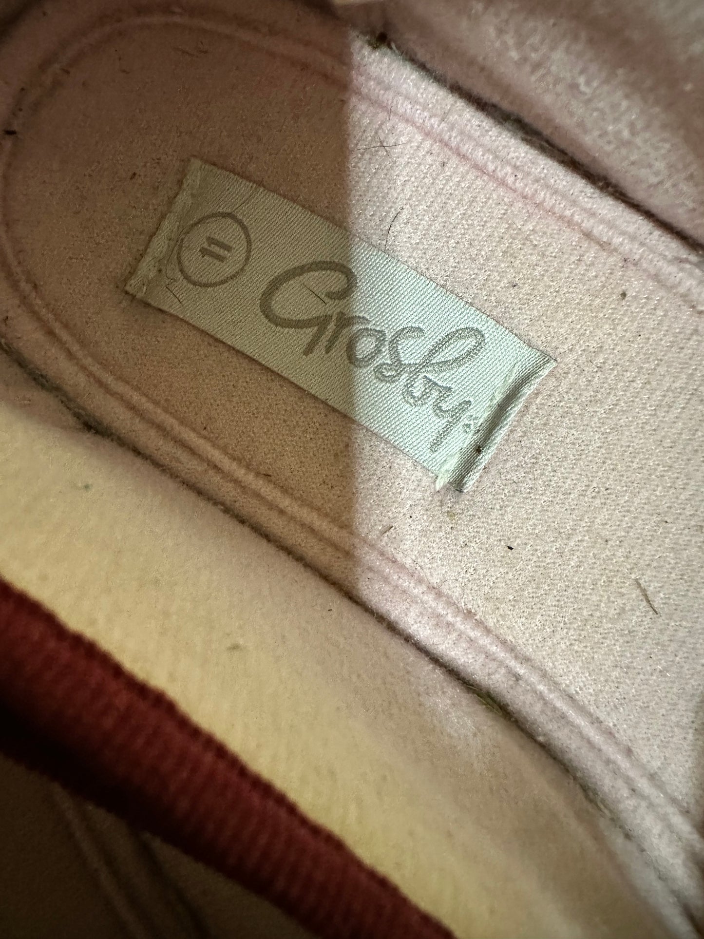 Crosby Slippers – BN – Burgundy – Size 11 (pair)