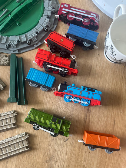 Thomas the tank engine play set