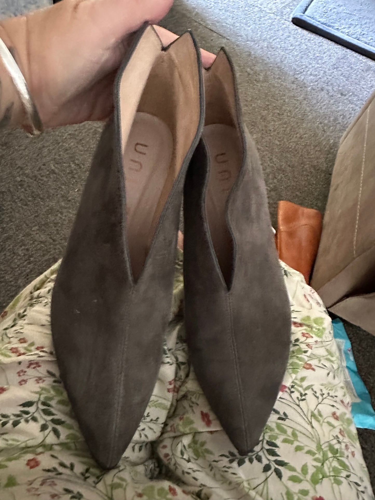 Ankle Boots – Olive – Thin Heel – Size 8 (pair)