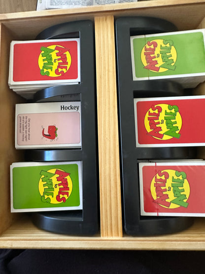 Apples to apples apple crate edition