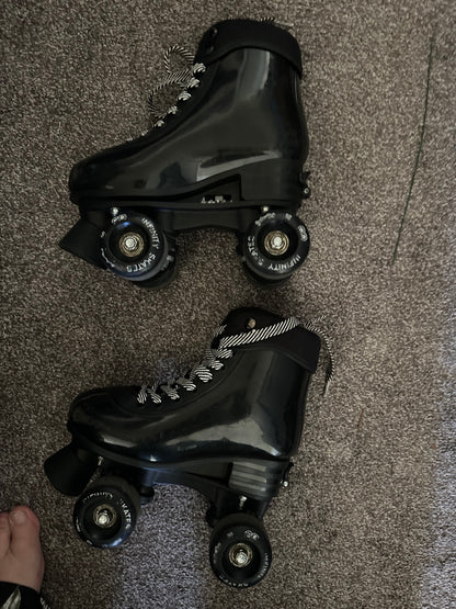 Infinity roller scates