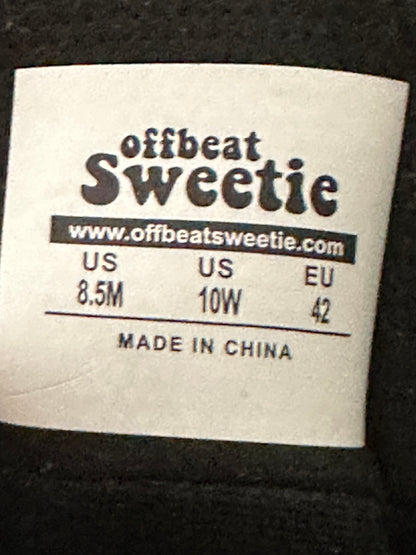 Axolotl Shoes – Official offbeat Sweetie – BN – Size 8 (pair)