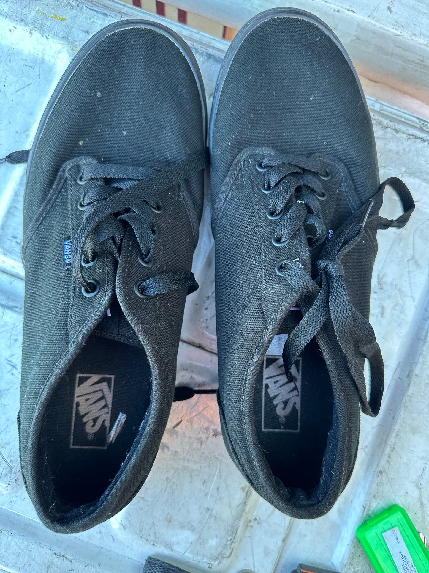 Vans – BN – Size 11 (pair)