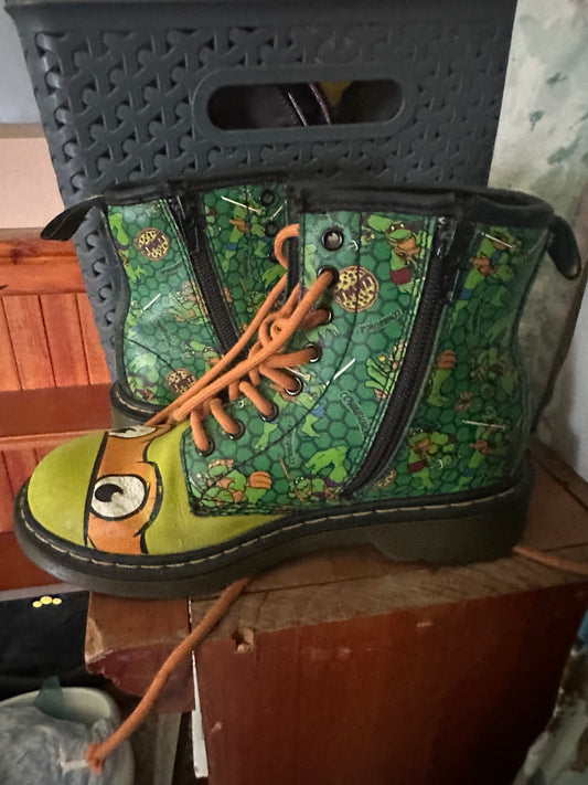Doc Martin Teenage Mutant Ninja Turtles high top size 13 to one