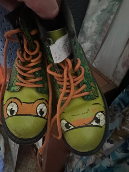 Doc Martin Teenage Mutant Ninja Turtles high top size 13 to one