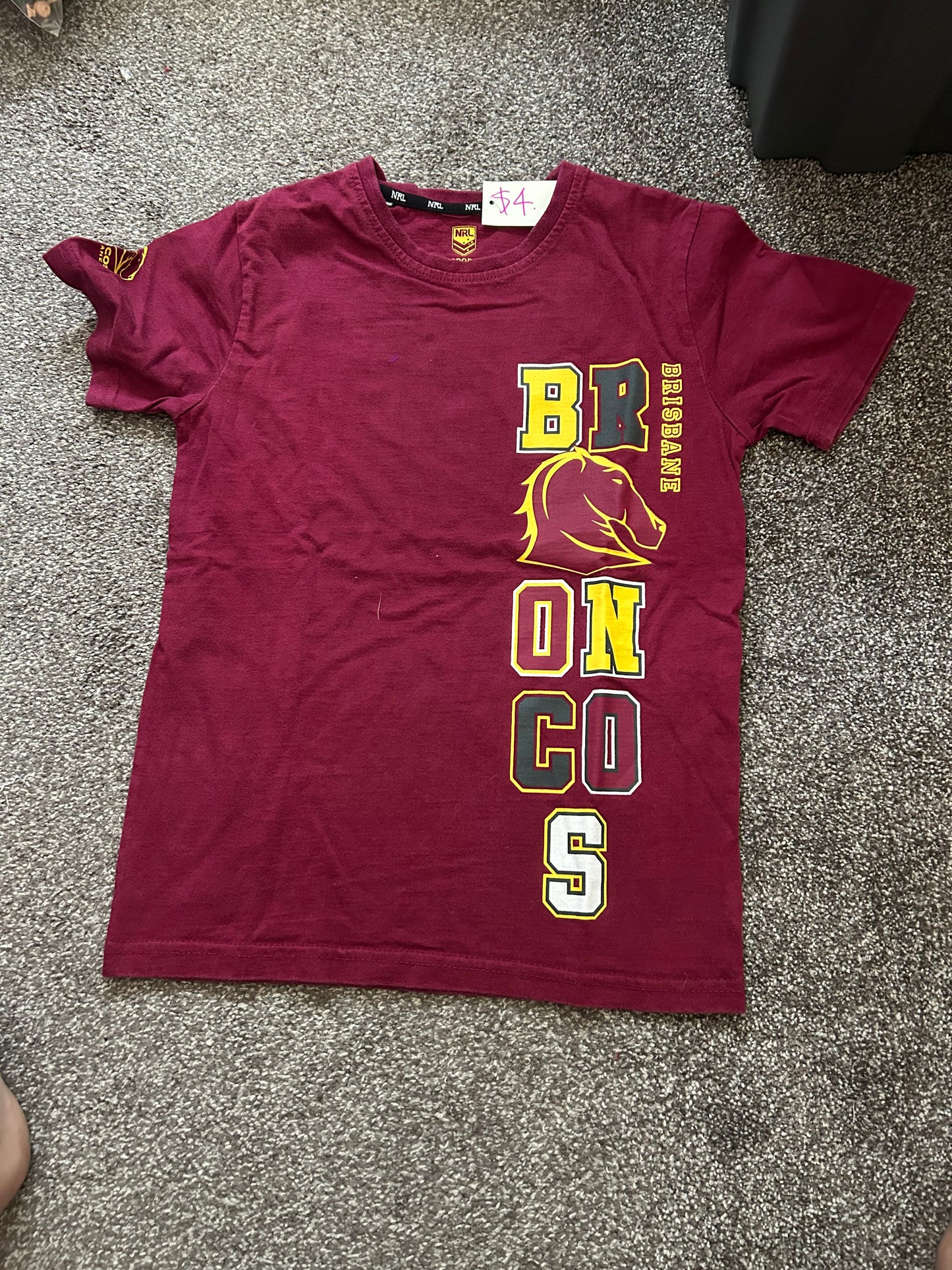 Qlder tshirt new size 7
