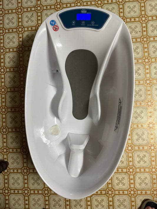 Baby Bath with Scale