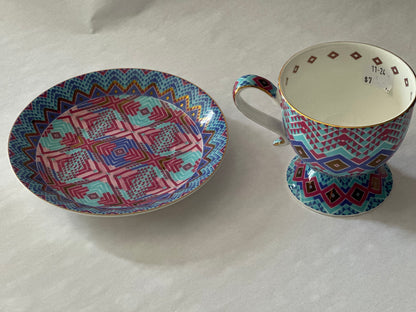 tea cup and saucer collectable as new