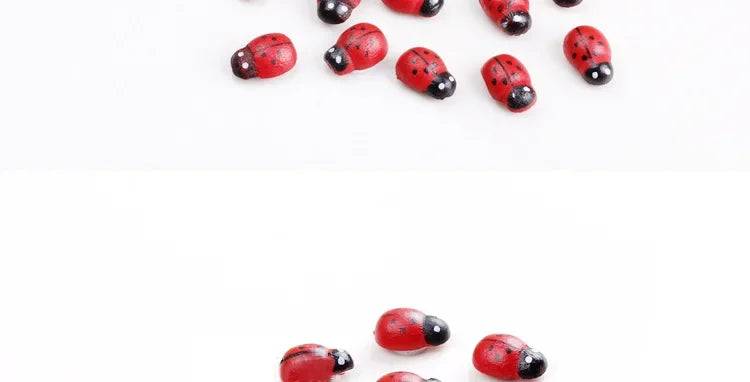 100Pcs Mini Wooden Ladybird Ladybug