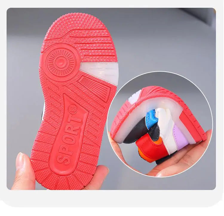 Minnie  Sneakers new