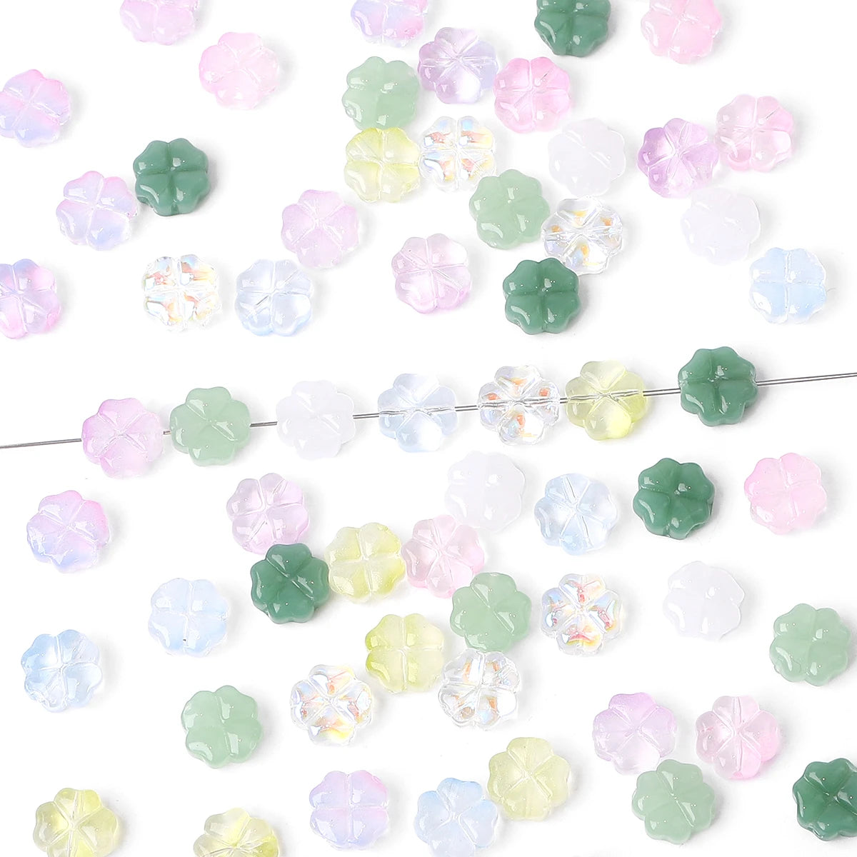 About20Pcs Glass Four Leaf Flower Beads Scattered Beads Handmade