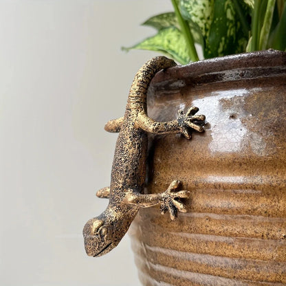 Planter Figurine,  Gecko Hanging -