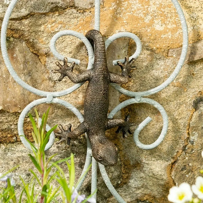 Planter Figurine,  Gecko Hanging -