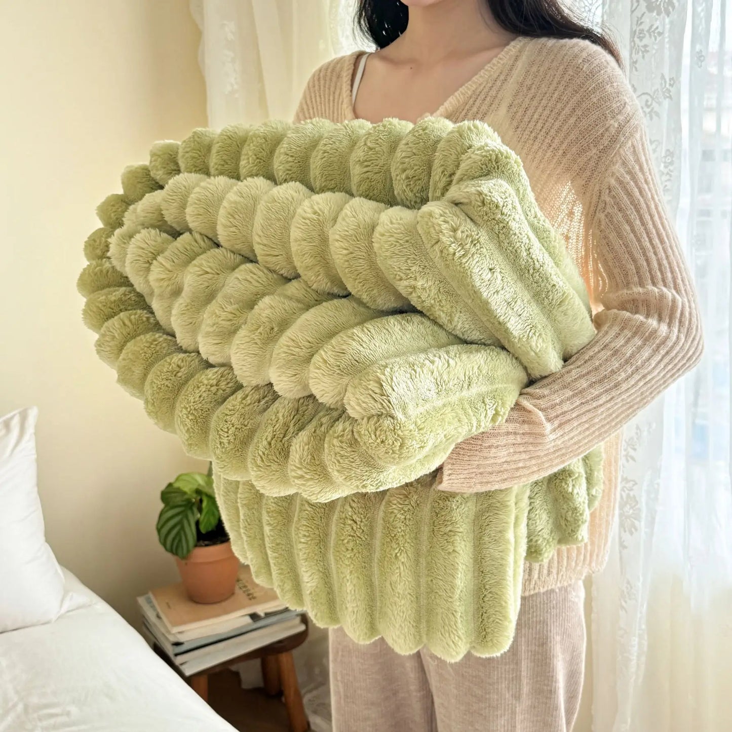 Flannel thick blanlet